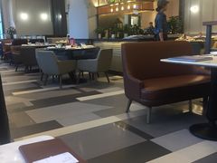 -港丽餐厅(高德置地店)