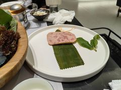 -红鼎豆捞·非遗鲍皇汤火锅(宝丰路店)