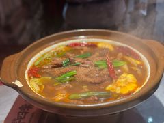 砂锅脱骨凤爪-山四砂锅(太原钟楼街店)