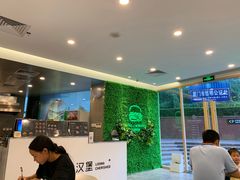 大堂-龙治汉堡(中华城店)