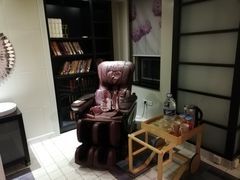 -喜鹊愉家酒店(郑州曼哈顿博览中心地铁站店)