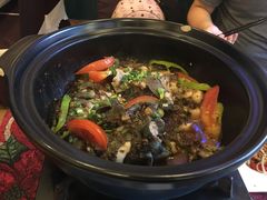 -刘姐啤酒鱼民族演艺餐厅(西街总店)
