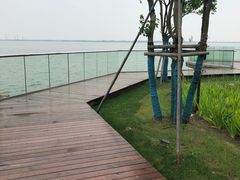 -上海滴水湖皇冠假日酒店