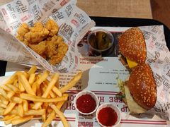 -The Habit Burger Grill 哈比特汉堡(复兴soho店)
