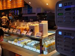 面包甜点陈列柜-喜茶(上海正大广场店)