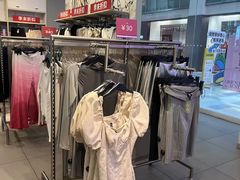 -H&M(鹏欣水游城店)