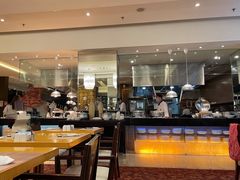 -上海西藏大厦万怡自助餐厅(徐汇店)
