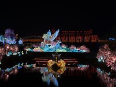 -淄博花灯齐彩城