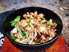 牛蛙煲-小粤楼·怀旧粤菜(万辉国际广场店)