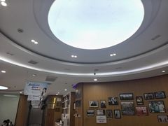 -雅悦齿科(顾村公园店)