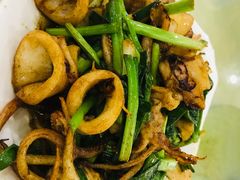 酱爆鱿鱼筒-双月饭店·20年老字号(新村店)
