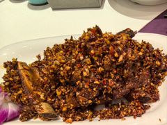 手抓蒜香排骨-凯鸽酒楼(大同振兴街店)