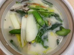 -滋味满屋美食坊(上海街店)