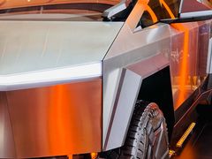-TESLA 特斯拉(上海太古汇体验店)