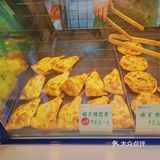 位于江汉路的『骆驼大叔羊排烤包子』