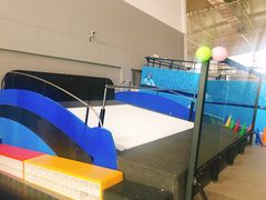 -莱茵体育生活馆