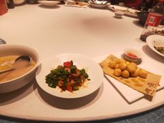 -海派美食·家宴海鲜青岛菜·石锅鲽鱼头(东方城店)