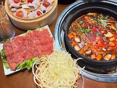 -黔有有贵州酸汤夺夺粉火锅(五味十字店)