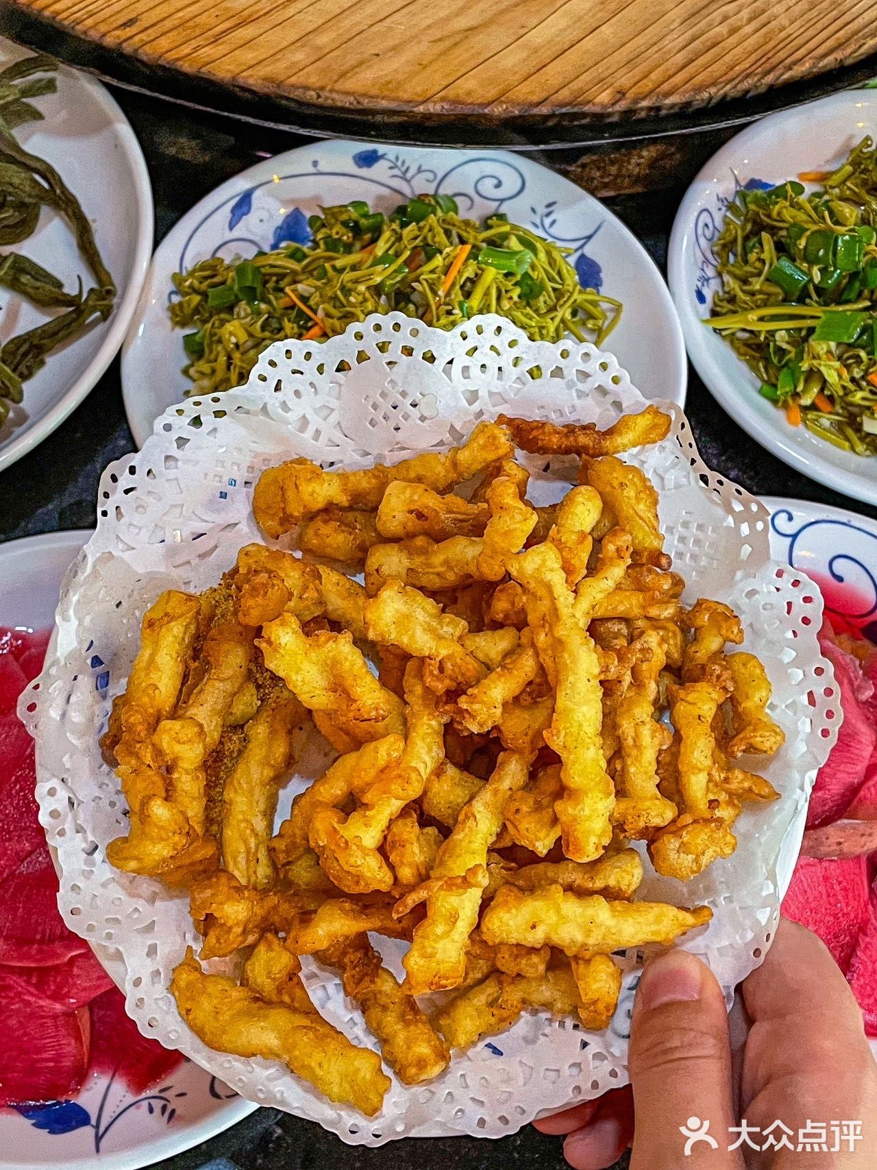 吃地道美食，还是去生态渔村更香