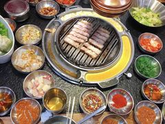 -GOGIYA·咕叽吖韩国传统烤肉店(东方新天地店)