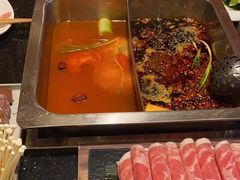 -百年川椒重庆老火锅(光谷店)