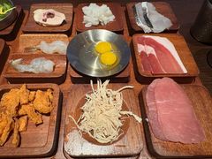 -银米·云南传统过桥米线(双廊黑金冠店)