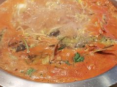 -野山舂·贵州现舂酸汤火锅(鸿通城店)