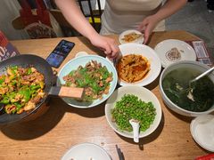 -聚鑫朋酸菜肥肠(文艺路口店)