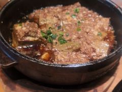 -帅巴人舅母子腊蹄民俗村