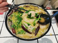 -肥汁米蘭香港米线(长宁来福士店)