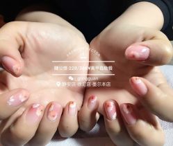 -睫乐园•睫公馆•美睫美甲沙龙