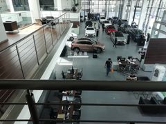 -上海星瀚奔驰4S店(红柳路店)