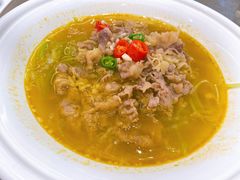酸汤肥牛-芳满庭粤菜餐厅(丹阳吾悦店)