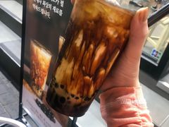 -BHC炸鸡(明洞总店)