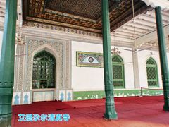 -艾提尕尔清真寺