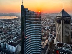 -Hi City·城市之巅