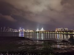 -万绿园