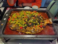 -江边城外烤全鱼(世茂广场店)