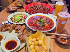 -先启半步颠小酒馆(白麓里店)