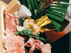 -铭牛烧肉·和牛海鲜自助(高新月牙湖店)