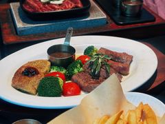 -一沙一城·岩烤牛扒(深圳首店)