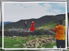 -燕西婚纱摄影工作室(友盛上都写字楼店)