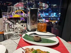 -锦厨国际自助餐厅 · 云端景观 (昆明索菲特大酒店)