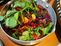 -包整·丝娃娃(一览甲秀楼风景店)