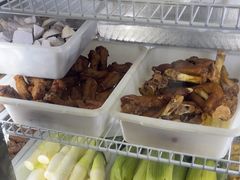 -芦茨金富饭庄·25年老字号·专做稻草鸡