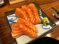 三文鱼刺身-黑门食堂