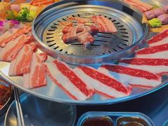 -哈哈碳都·牛肋条无限自助烤肉(台江万达店)