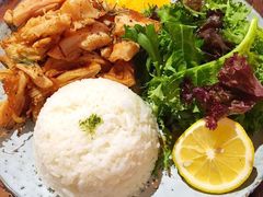 班兰椰香饭配烟熏手撕鸡及色拉-MIKAKU(万达广场上海宝山店)