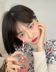 -时尚殿堂明星门店