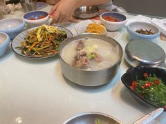 -益百岁牛尾汤(香山路店)